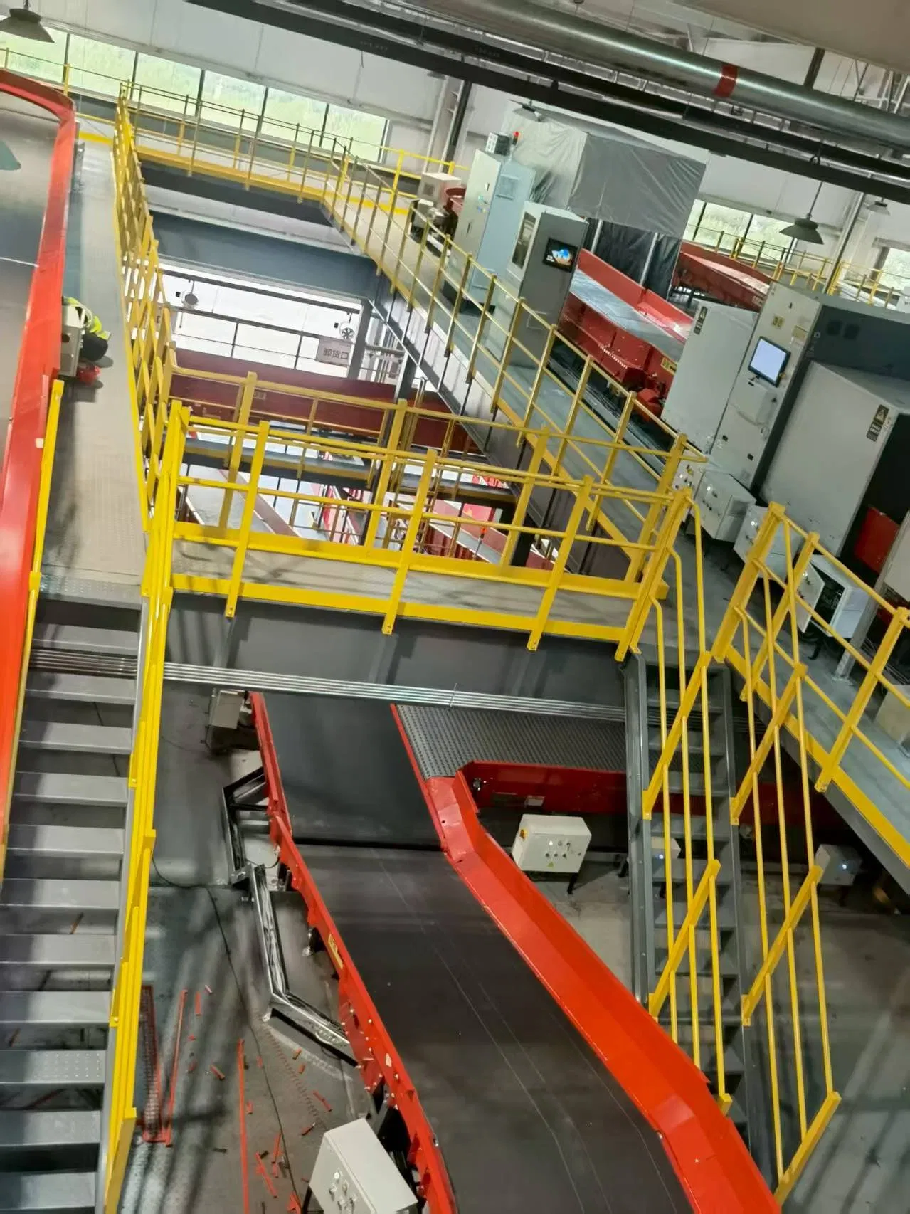 Factory Wholesale Load-Bearing Stringers Industrial Steel Stairs for Heavy Industrial Site