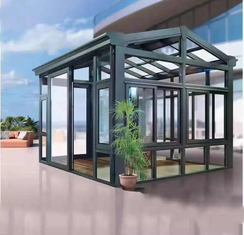 Prefabricated Glass Sunrooms 4 Season Windproof Aluminium Alloy Tempered Glass Conservatory Outdoor Glass House Sun Room