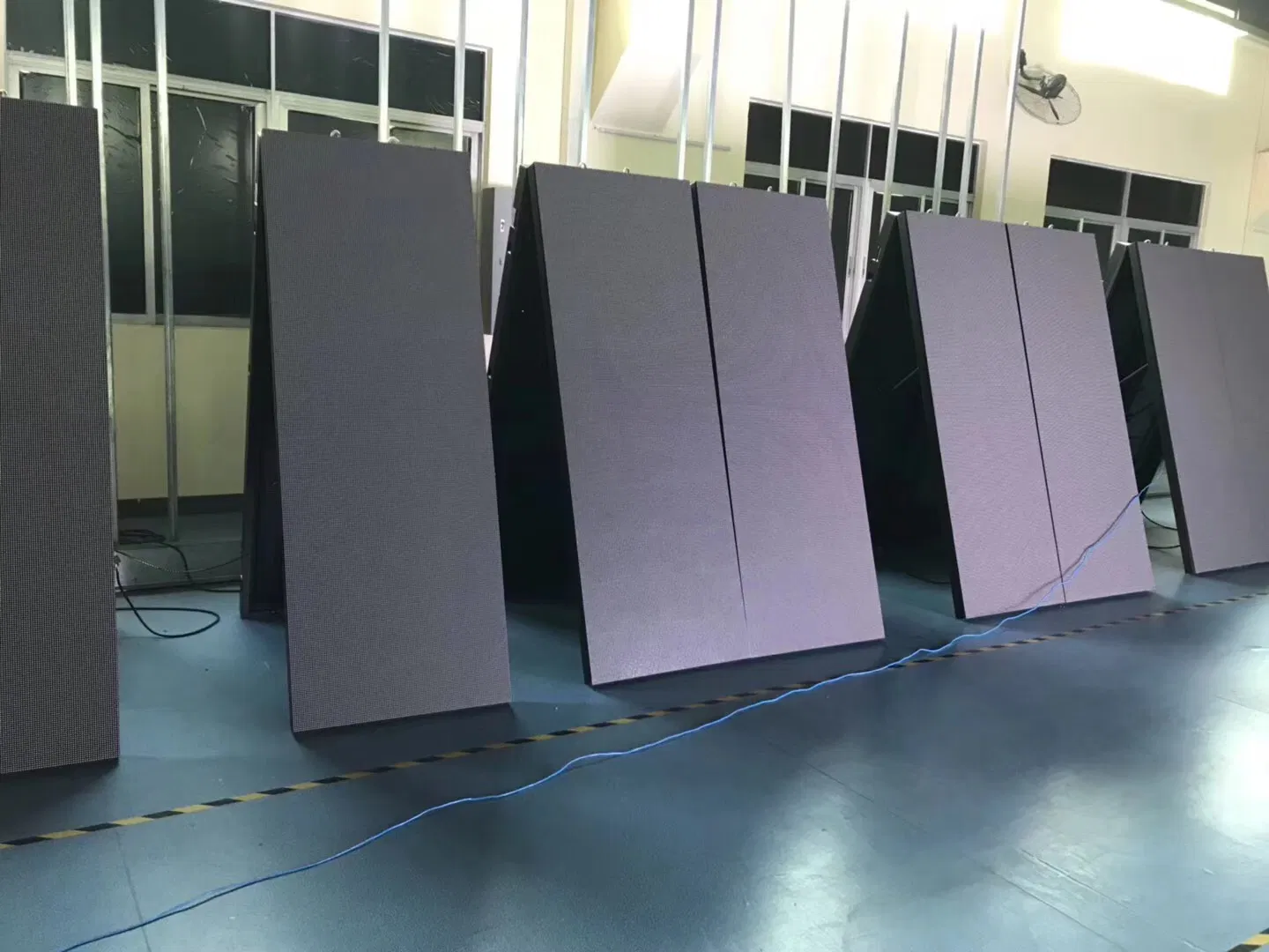 High Definition LED Display Screen-Front Service Senior Module for Advertisement