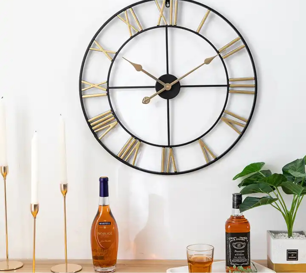 Outdoor Garden Black Retro Metal Clock Roman Digital Clock Iron Antique