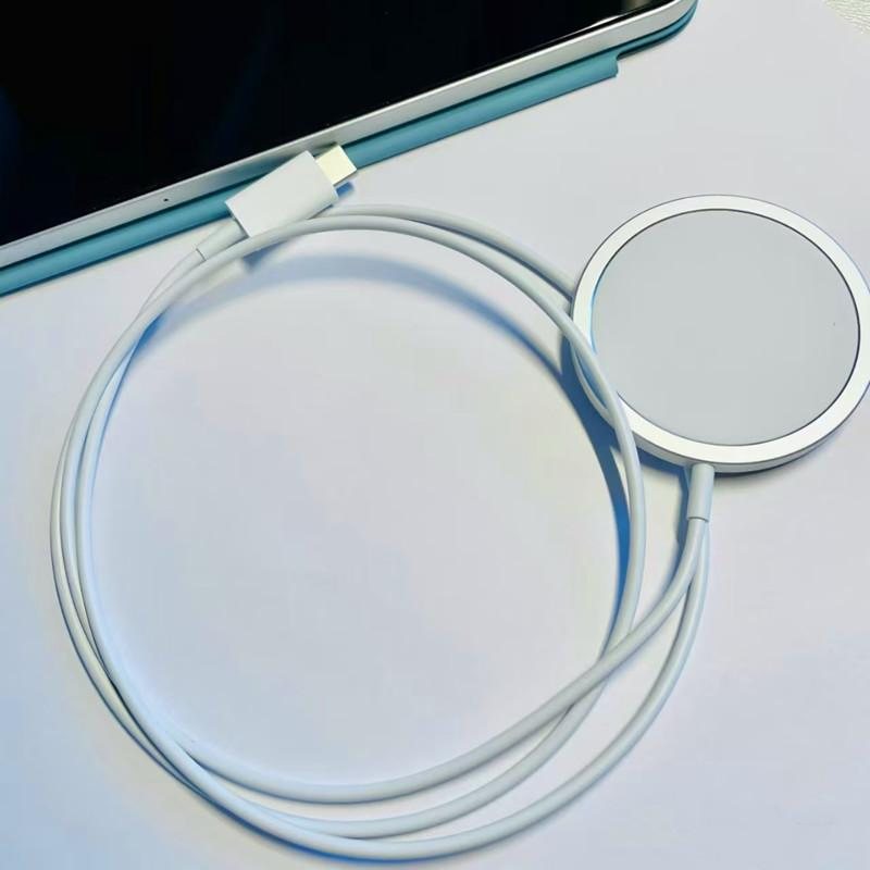 High Quality Latest Magsafe USB-C 15W 1: 1 Restoration Stable Magnetic Wireless Fast Charging Charger