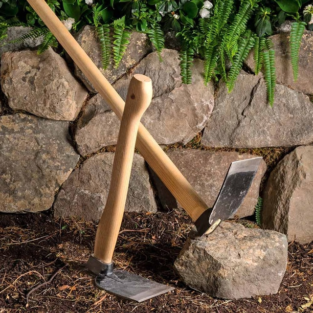 High Quality Steel and Wood Ergonomic Hoe for Gardening Tools
