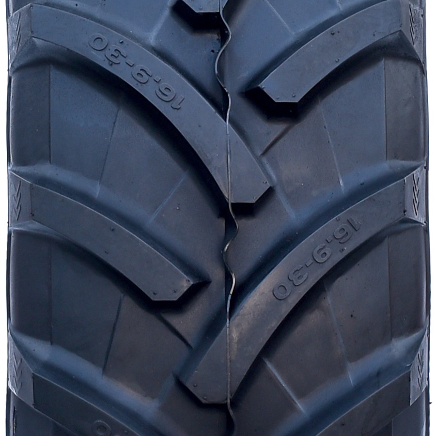 16.9R30 Agricultural Tractor Tire
