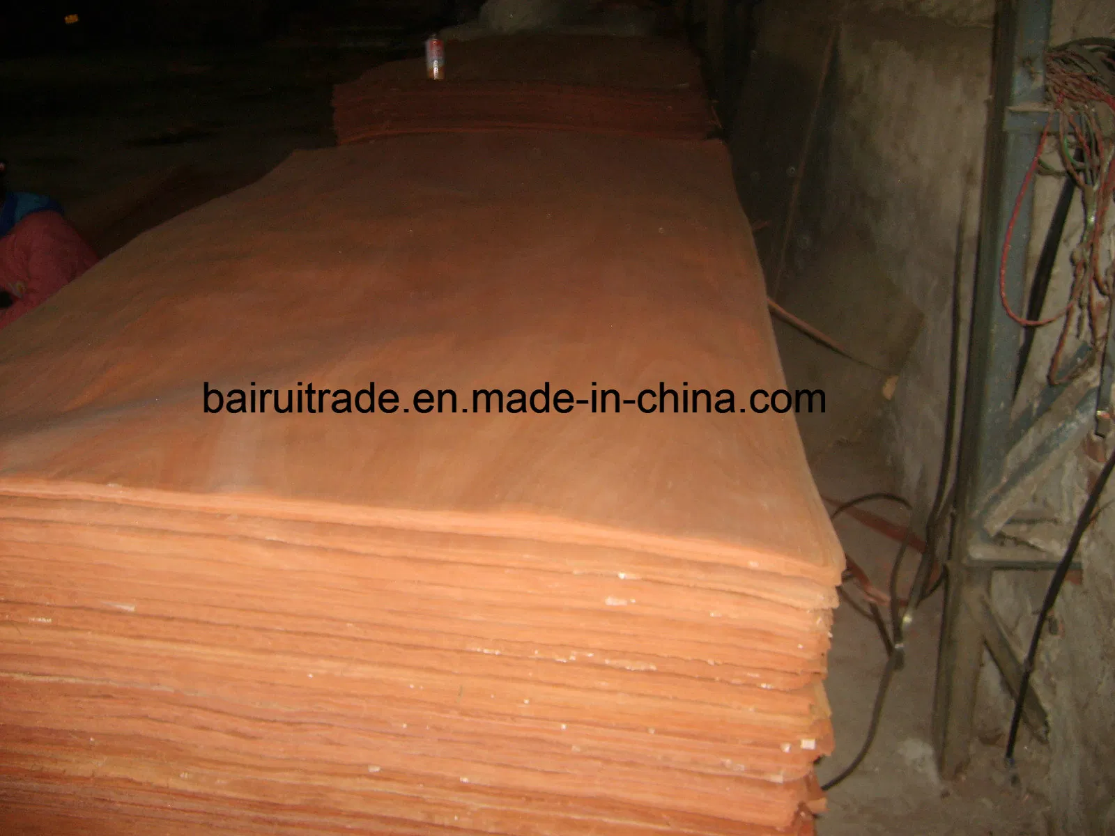 0.4mm Okoume Face Wood Veneer in Linyi