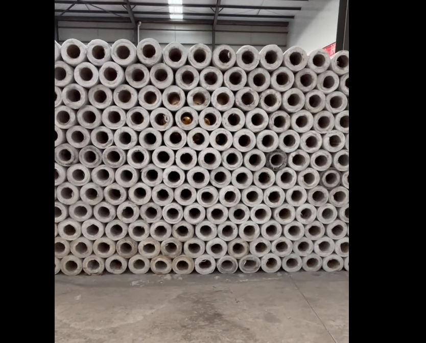 High-Temperature Resistant Insulated Ceramic Fiber Pipe
