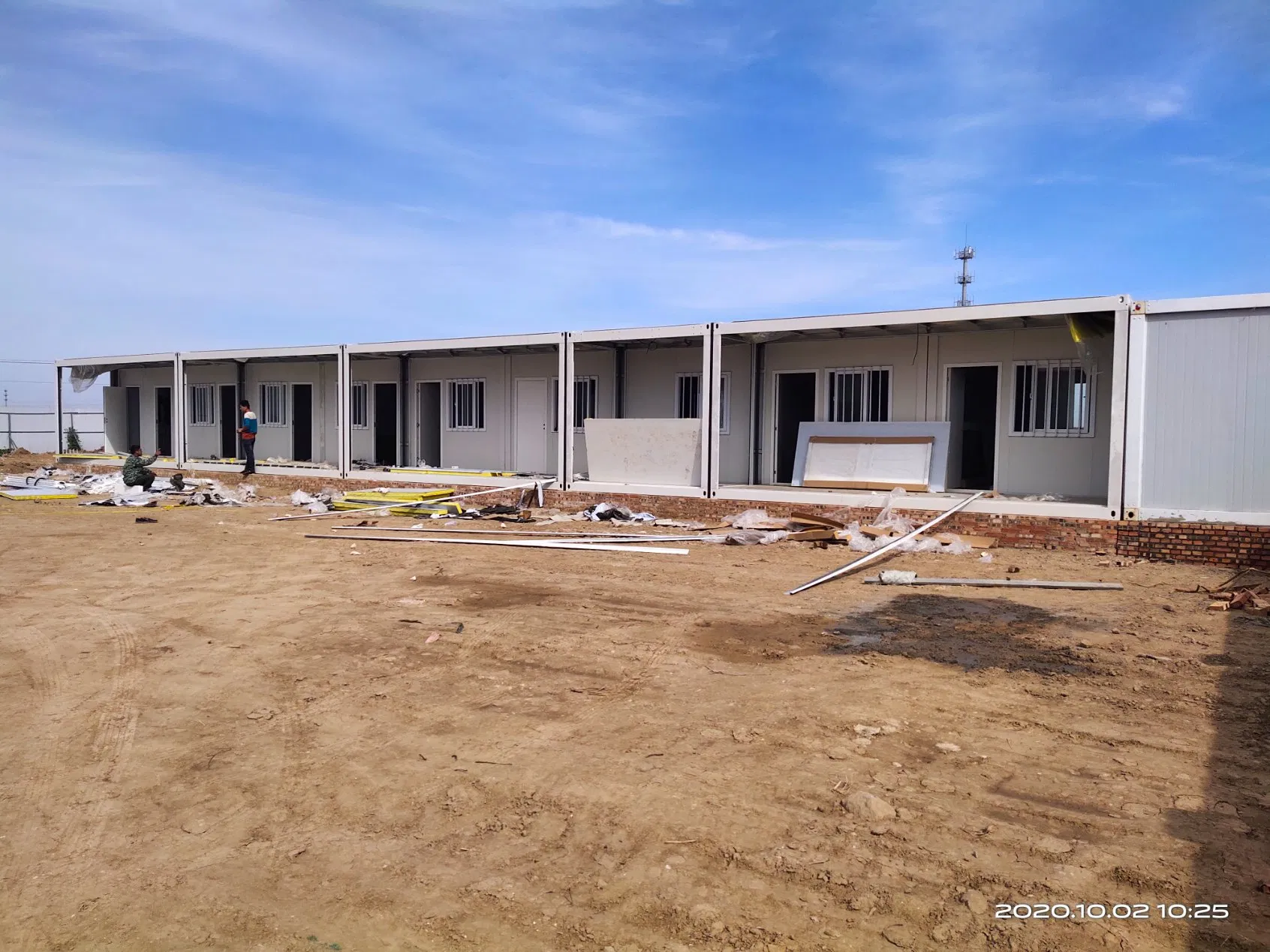 China Movable Toilets Trailer Prefabricated Portable Toilets for Sale Expandable Container House on Trailer