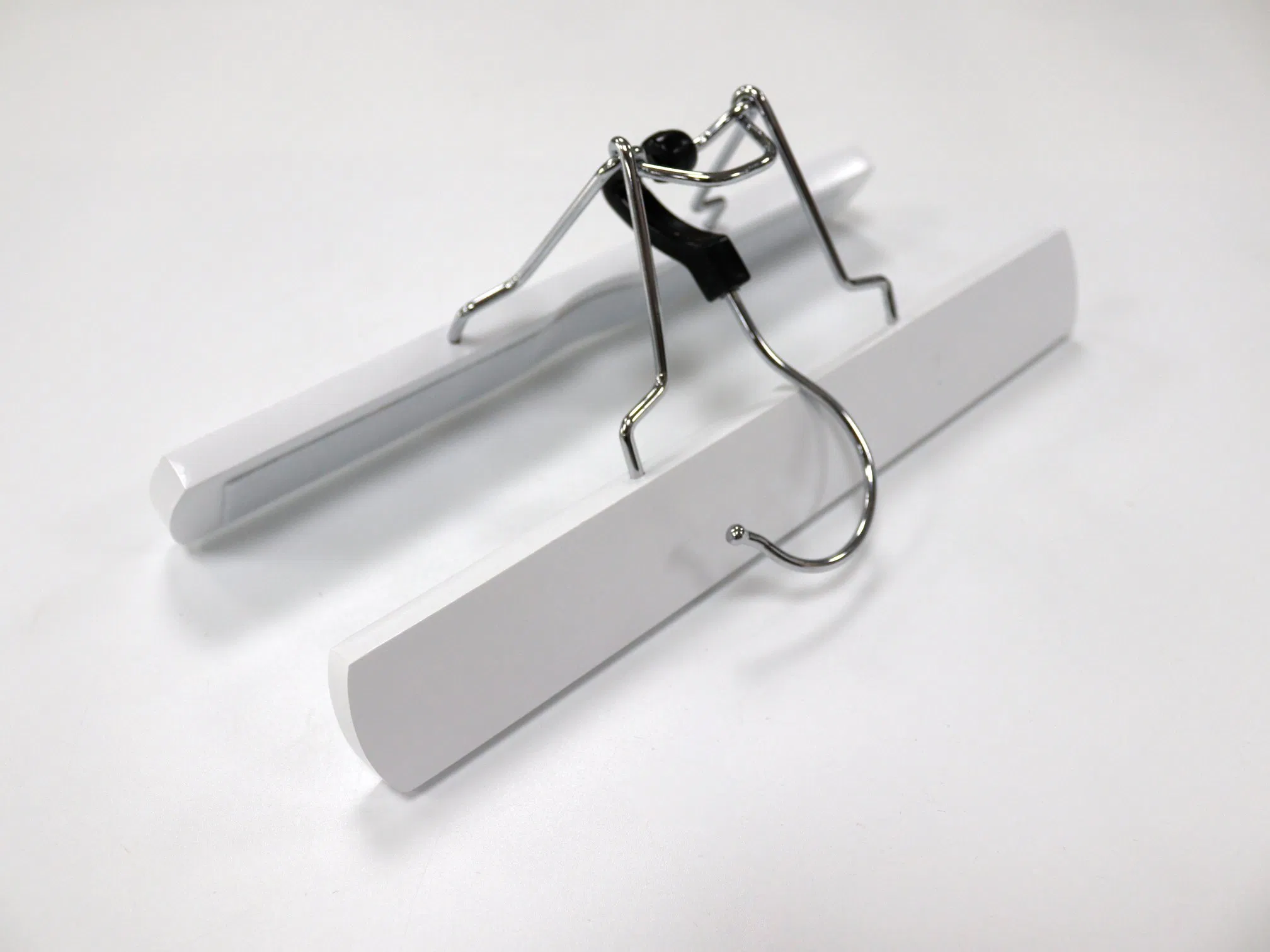 Custom Logo Wig Hair Extension White Wood Black Hangers with Gold Hook Clip Wooden Custom Logo Bag Hair Extension Hanger