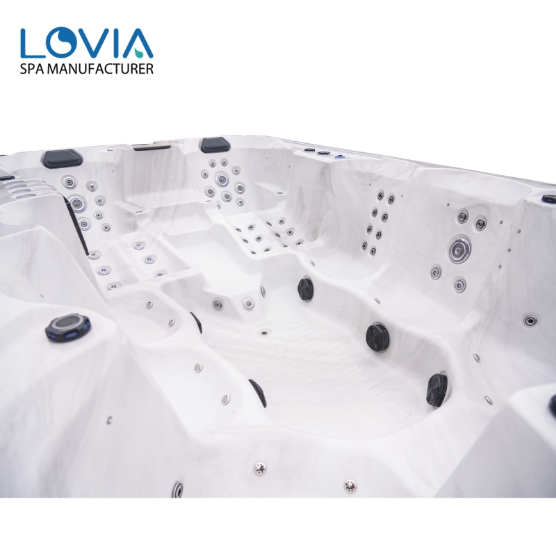 Гидромассажная ванна LOVIA на 9 человек