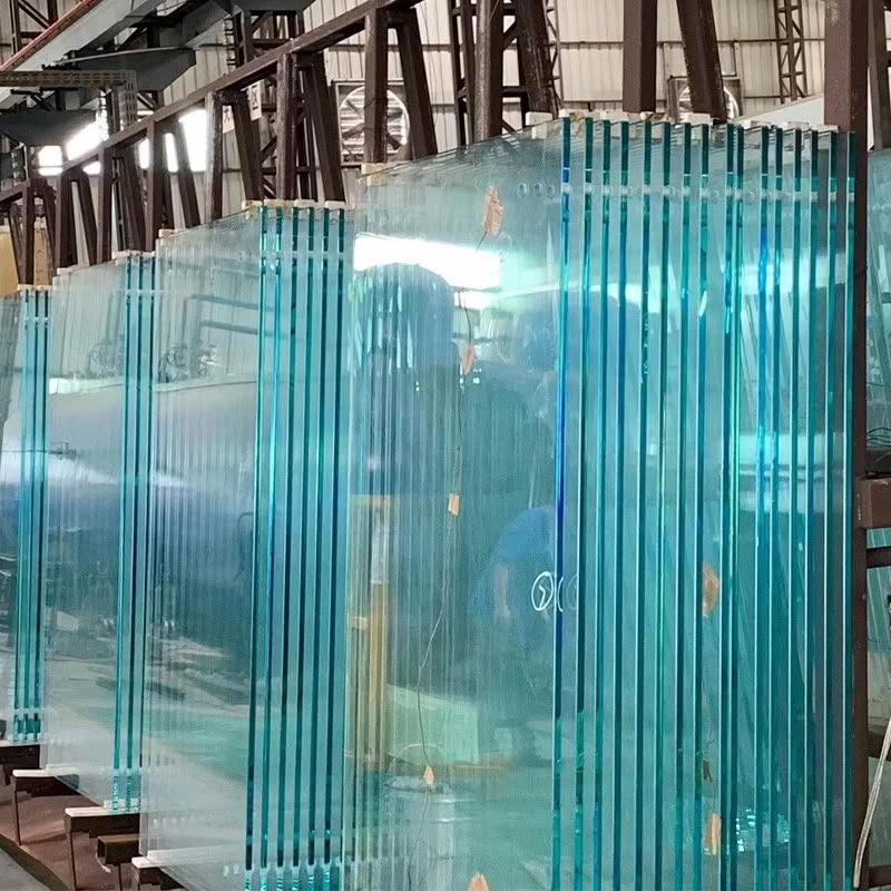 Стекло ламинированное PVB для шумоизоляции и защиты от УФ