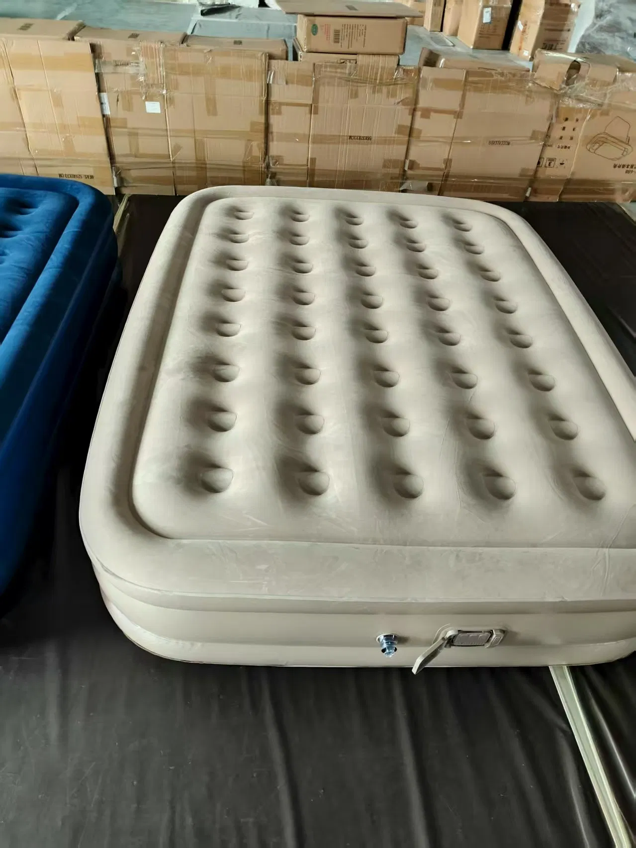 Camping Self Inflating Mattress Inflatable Air Bed with Built-in Rechargeable Pump