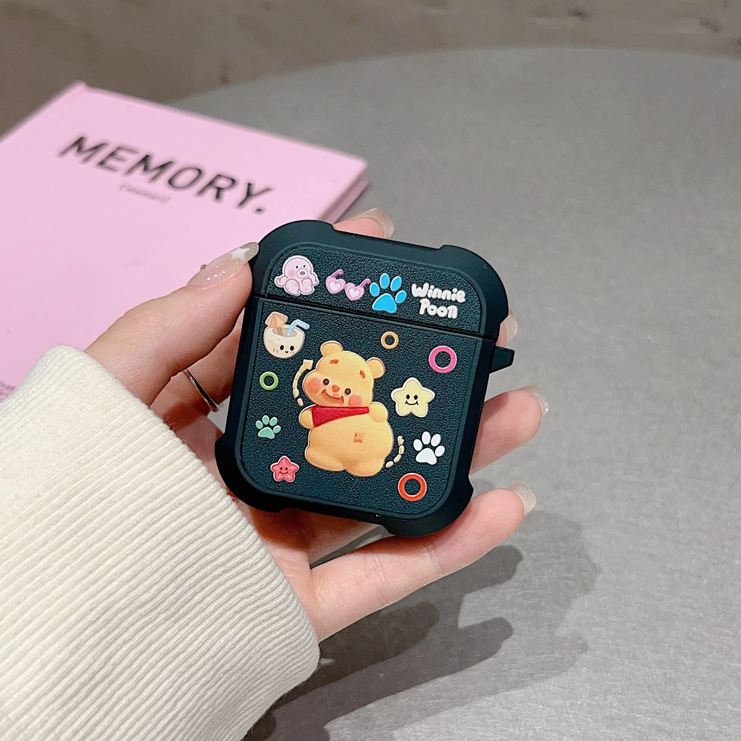 Чехол для наушников Air PRO 2 в виде клубничного медвежонка Винни