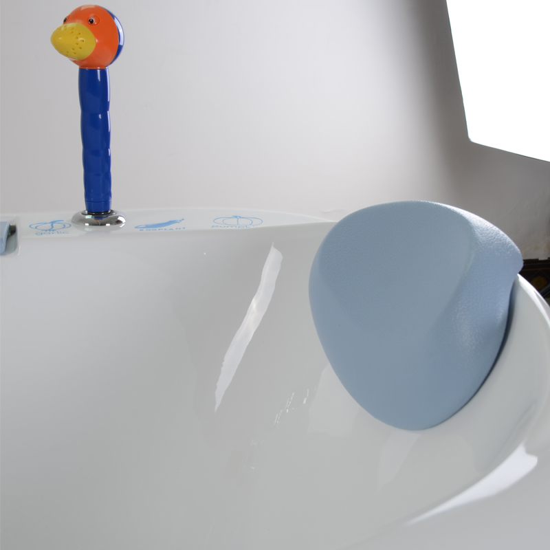 Детская ванна овальная акриловая с гидромассажем