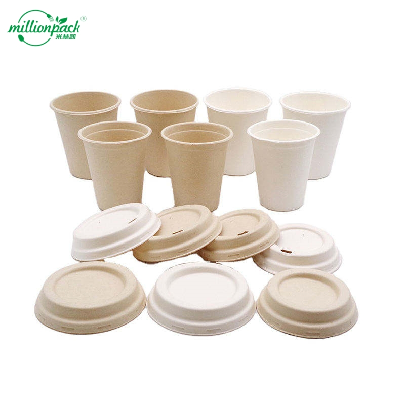 Чашка из сахарного тростника с встроенной лопаточкой