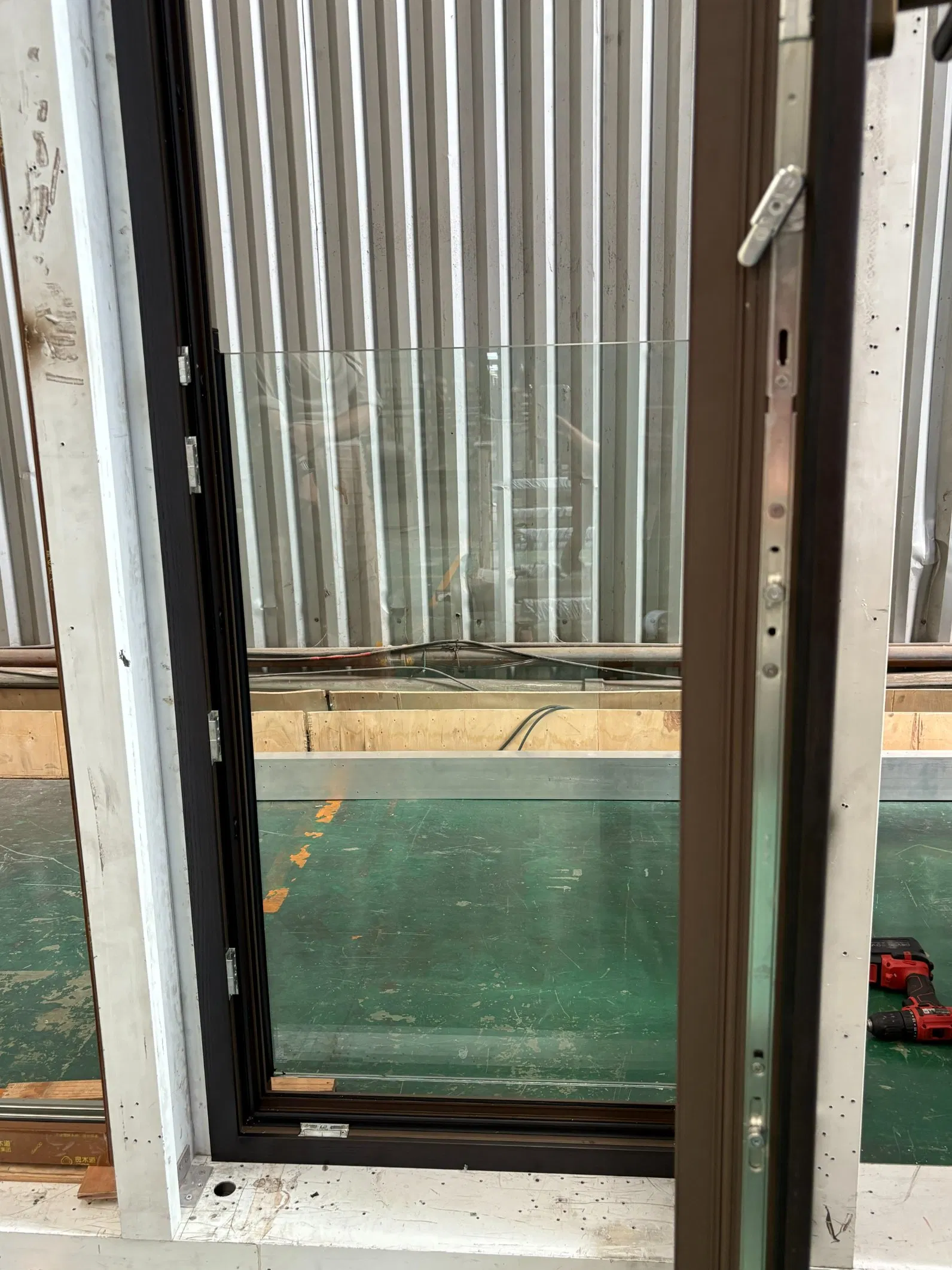 High-End Custom Thermal Break Aluminum Wooden Composite Window with Guardrail Glass