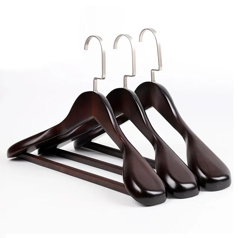 Good Quality Durable Adult Wide Shoulder Wooden Coat Hanger for Clothes