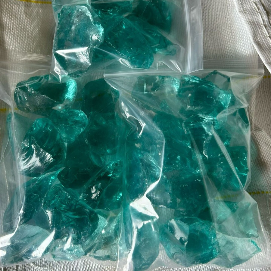 Colorful Crushed Glass Chunks for Decoration Glass Rocks for Landscaping
