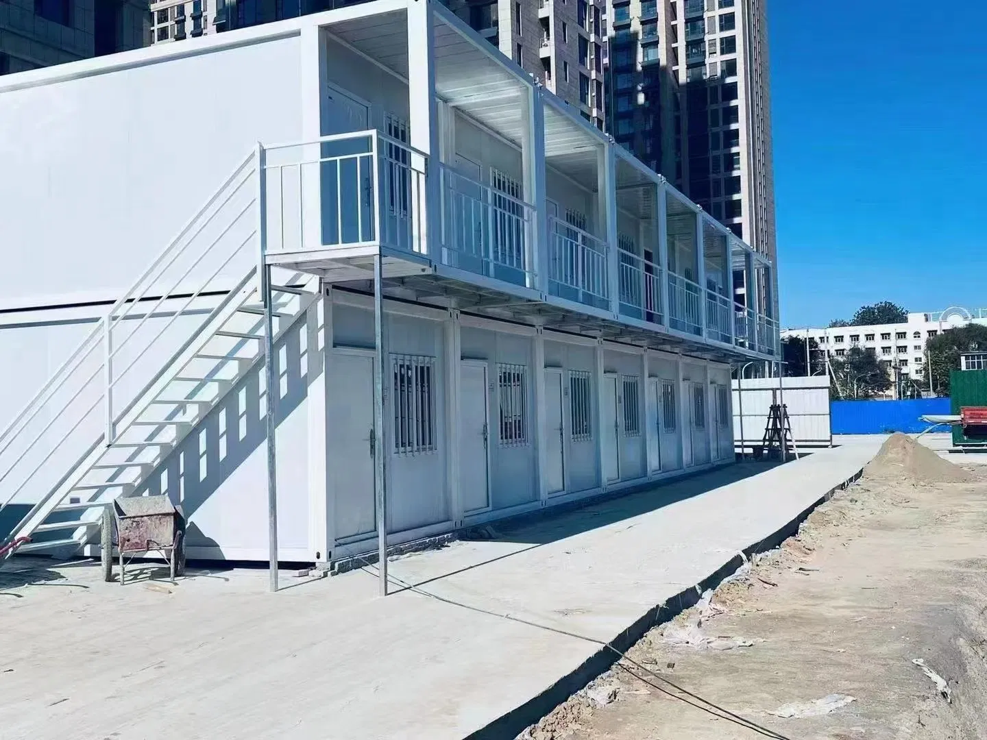 7000 X 3000 7*3m 21 Square Meters Detachable Prefabricated Homes