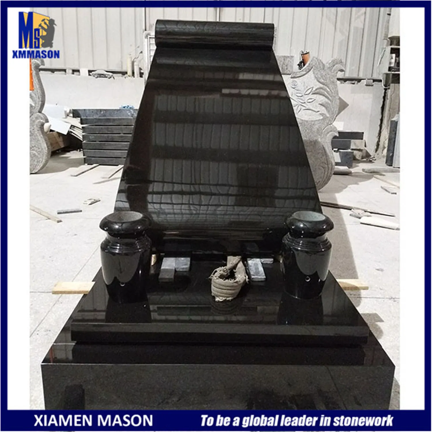 Western Style Black Granite Tombstone with Pillar Sculptures