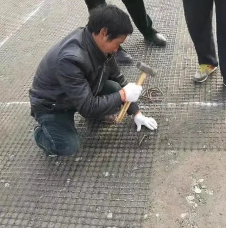 PP Biaxial Plastic Geogrid Pavement Road 50kN Geogrid for Road Construction