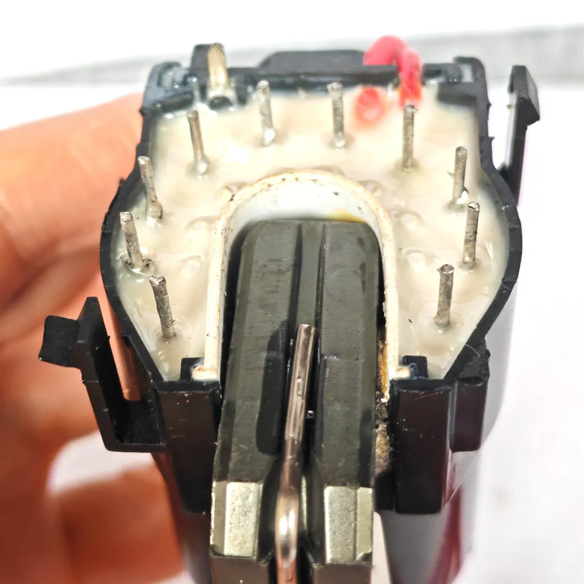 High Quality Flyback Transformer for CRT TV (PET 19-24)