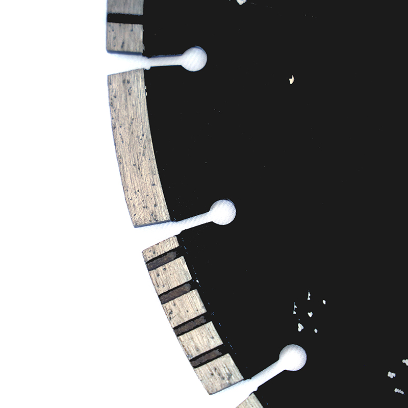 Promotion Provides Clean Cuts with Minimal Dust and Debris Produced Concrete Saw Blades