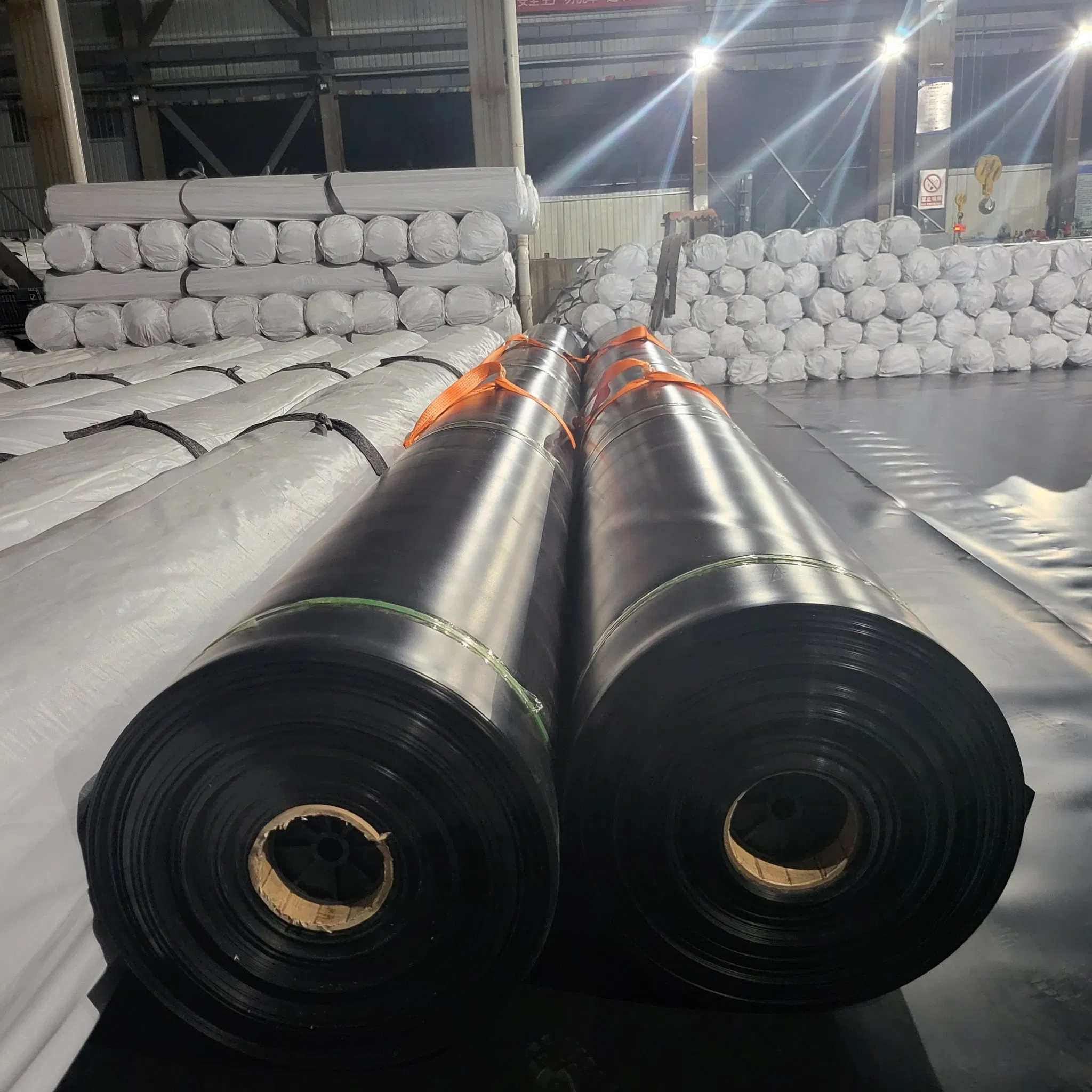 ASTM Standard Smooth Textured HDPE/LLDPE Geomembrane Liner for Agriculture