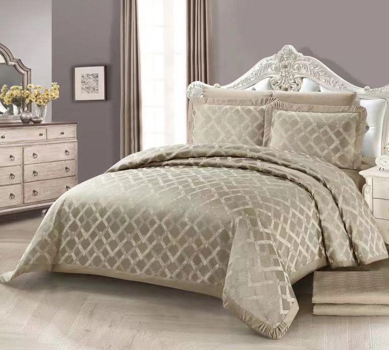All Seasons Soft Embroidered Jacquard Bedding Set Luxury Solid Color Quilt Cover Set Jacquard Bedding Set