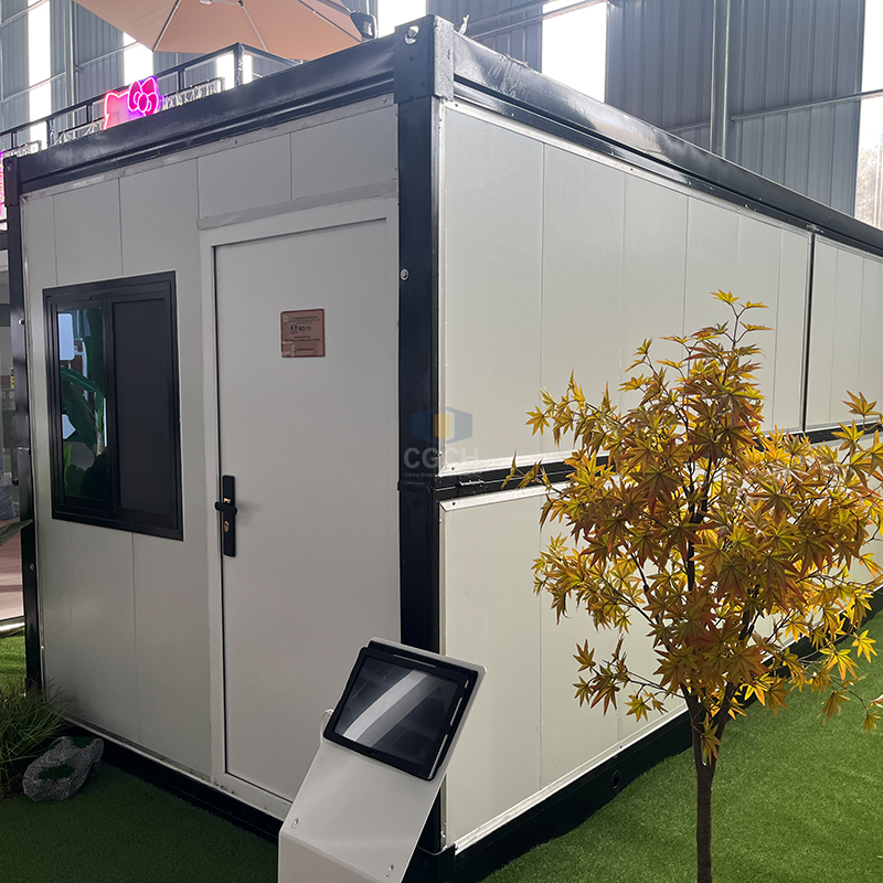 Spacious Container House: 15 70 M² Accommodates 2 Guests Comfortably