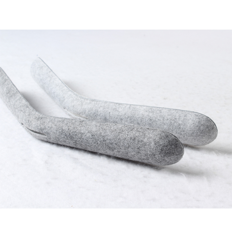 Eco-Friendly Thermoforming Pet Clothes Hanger Customized Color Size Non Woven Baby Hanger for Closet Wardrobe