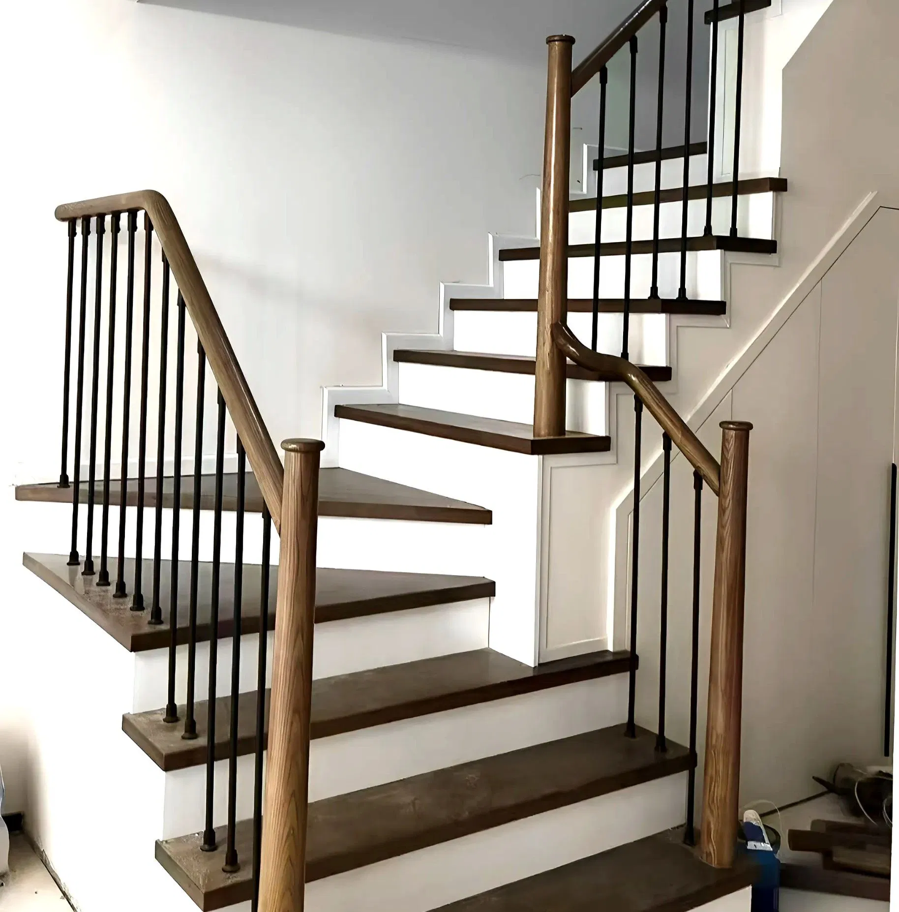 Hot Selling 1/2"*44" Hollow Square Straight Iron Baluster for The Apartment Staircase