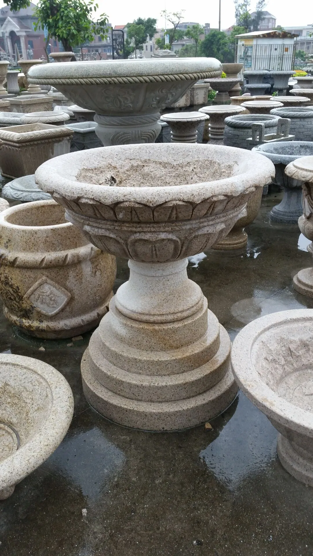 Customized Outdoor Natural Stone Garden Decoration Planters Carved Stone Granite Flower Pot