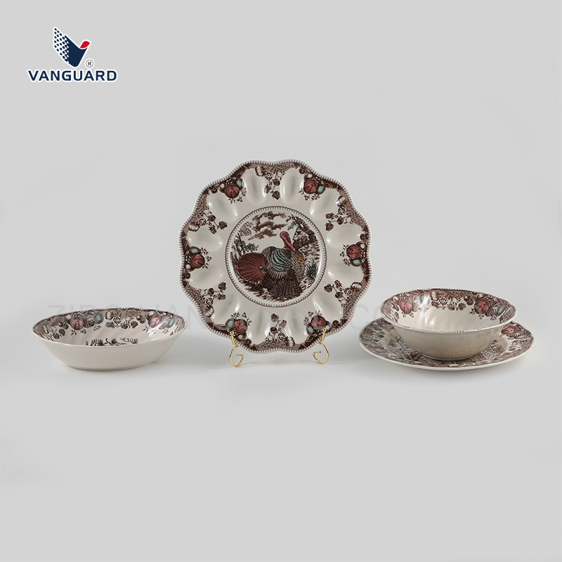 Creative Vintage Round Porcelain Dinner Plate Custom Ceramic Souvenir Plate