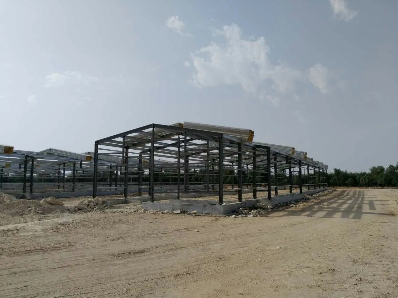 Prefab Steel Structure Warehouse with Solar Power Prefabricated Steel Building Garage Storage Shed Metal Building Warehouse