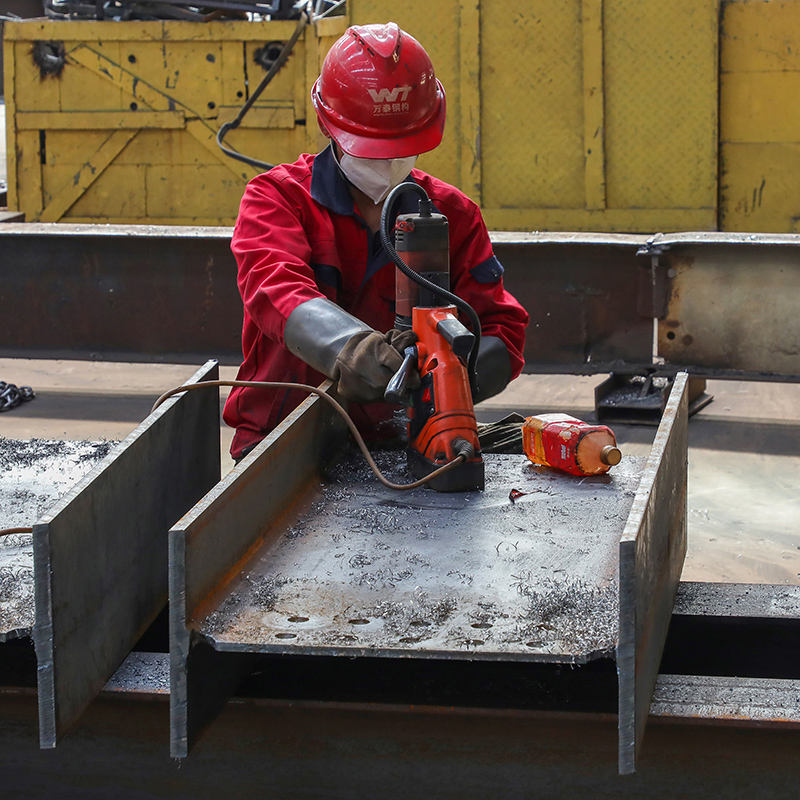 High-Quality Steel Beams and Columns for Industrial Building Projects