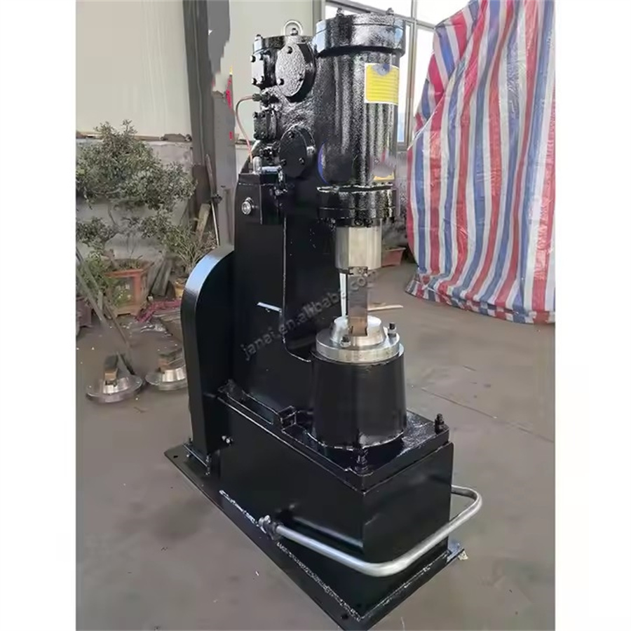 Пневмомолот C41-100кг Blacksmith для ковки