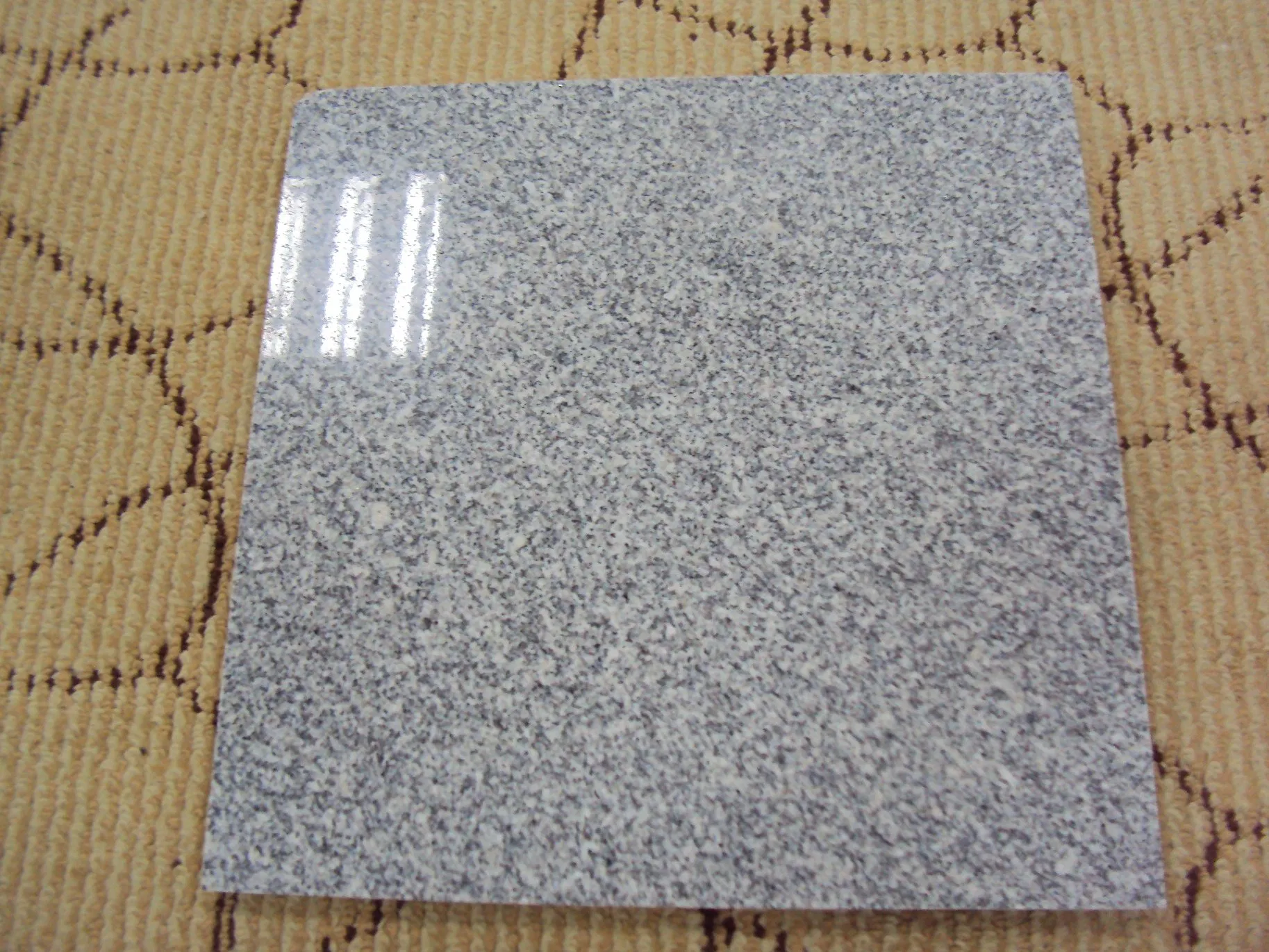 Sashaying Grey Granite Stone Slabs Outside Tiles and Paving Stone