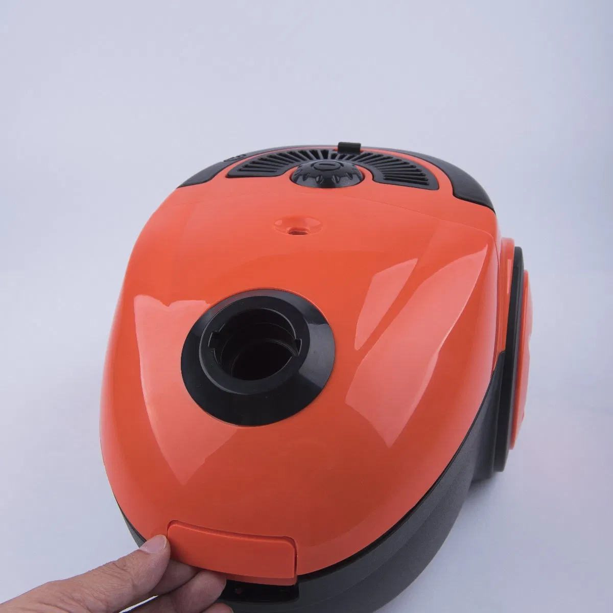 Professional Bagged Vacuum Cleaner for Versatile Cleaning Needs