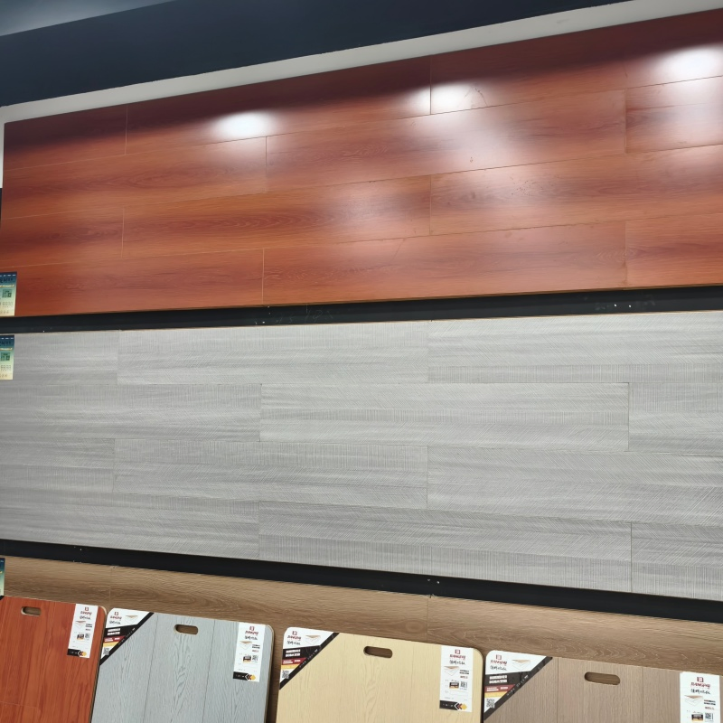 Laminate with 5% Bamboo Fiber in Top Layer - 12% More Wear-Resistant Than Regular Top Layer, Easier to Clean