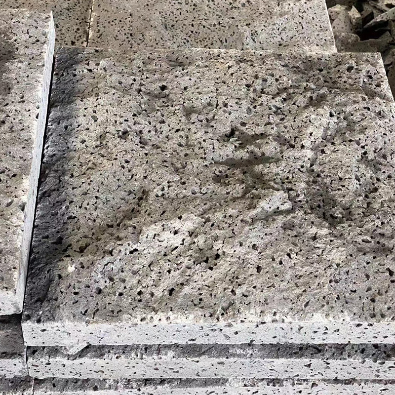 Honed/Rough Honed Dark Grey/Black Basalt/Andesite /Volcanic Lava Stone for Paving Tiles/Flagstone/Balls/Split Paver/Chiseled Wall Cladding Tiles/Tumbled Cobbles