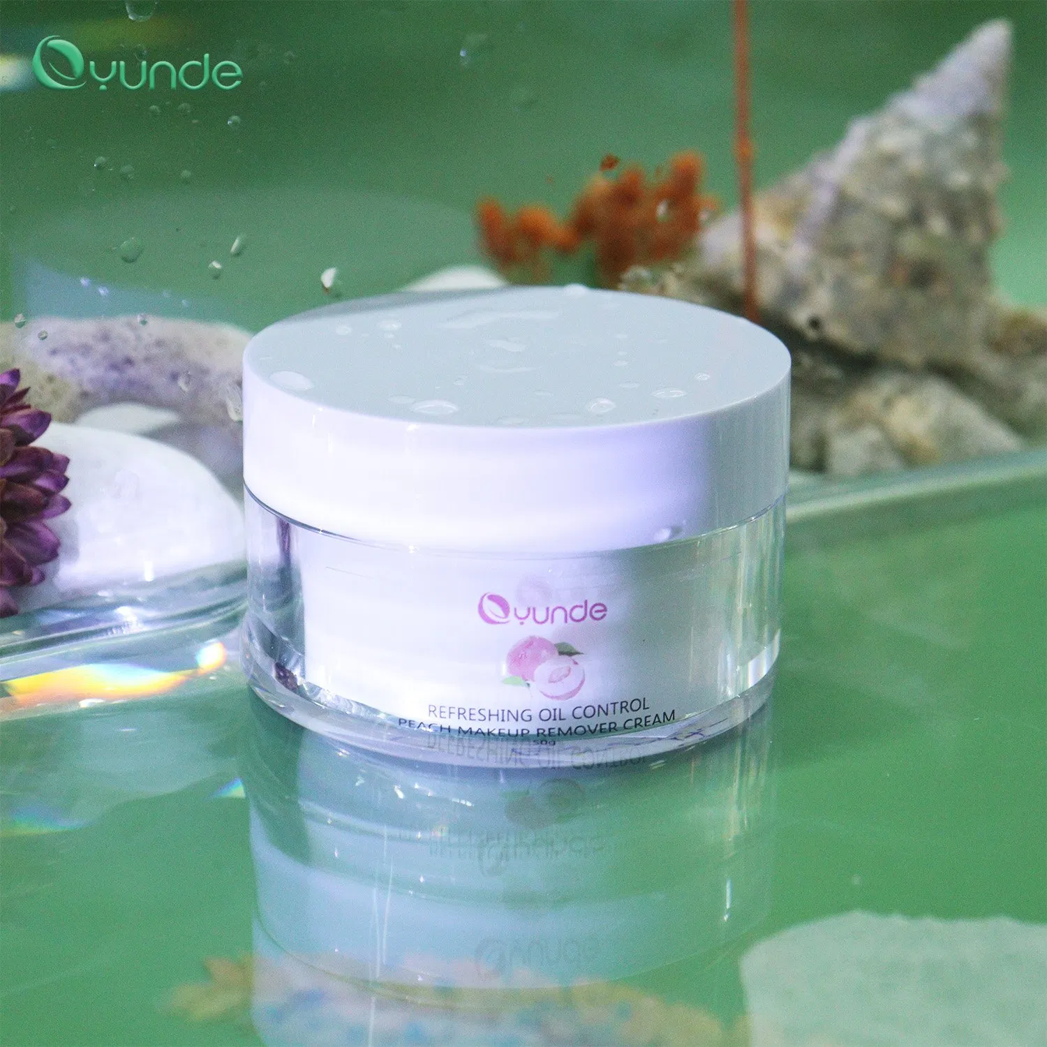 Oyunde Luxurious Makeup Cream Effortlessly Cleanses Skin and Locks Moisture