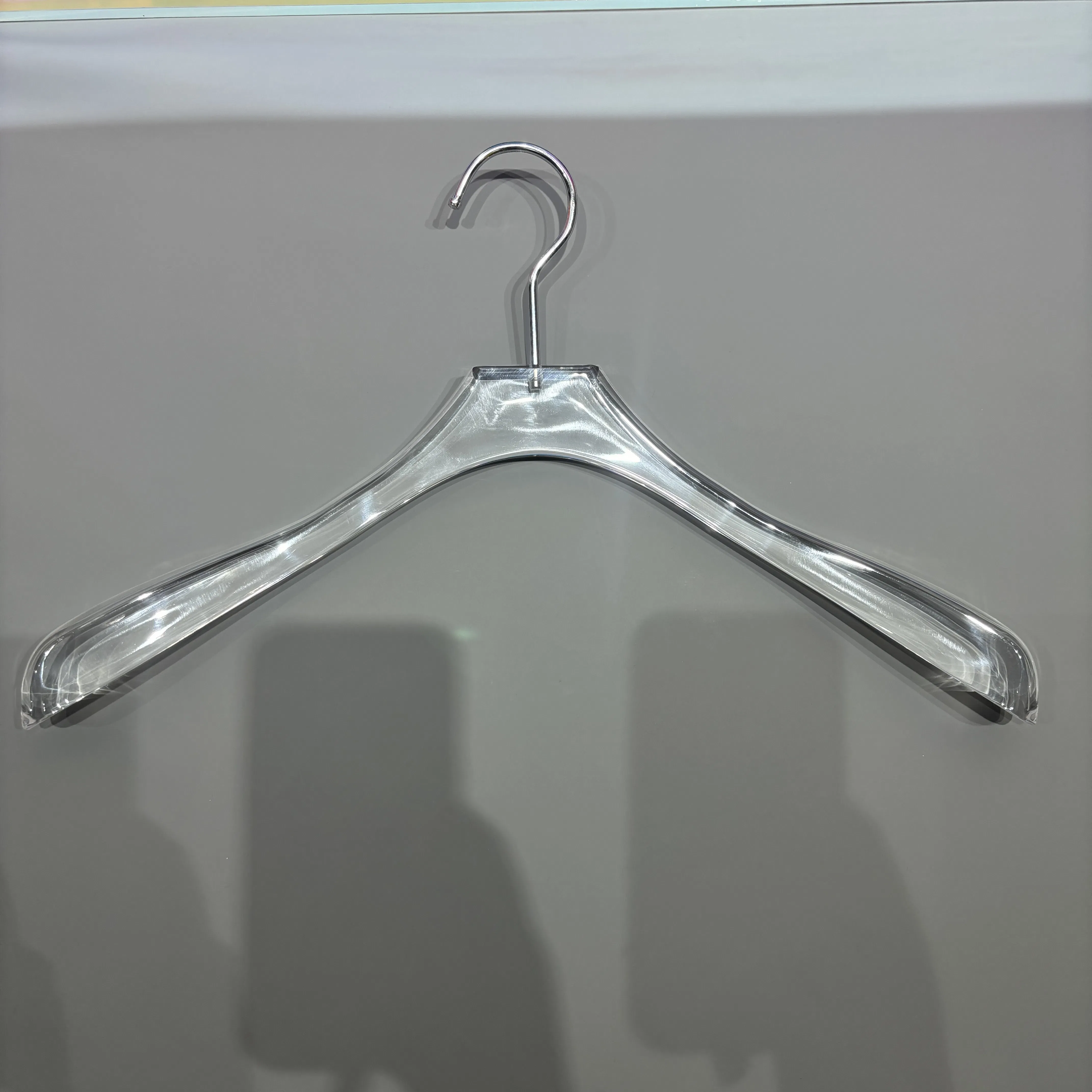 High-Quality Injection Molded Hanger Supplier