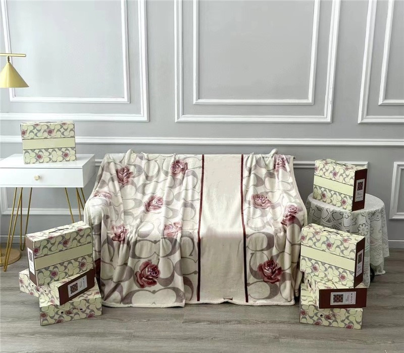 Супермягкий плед из жаккарда для дома