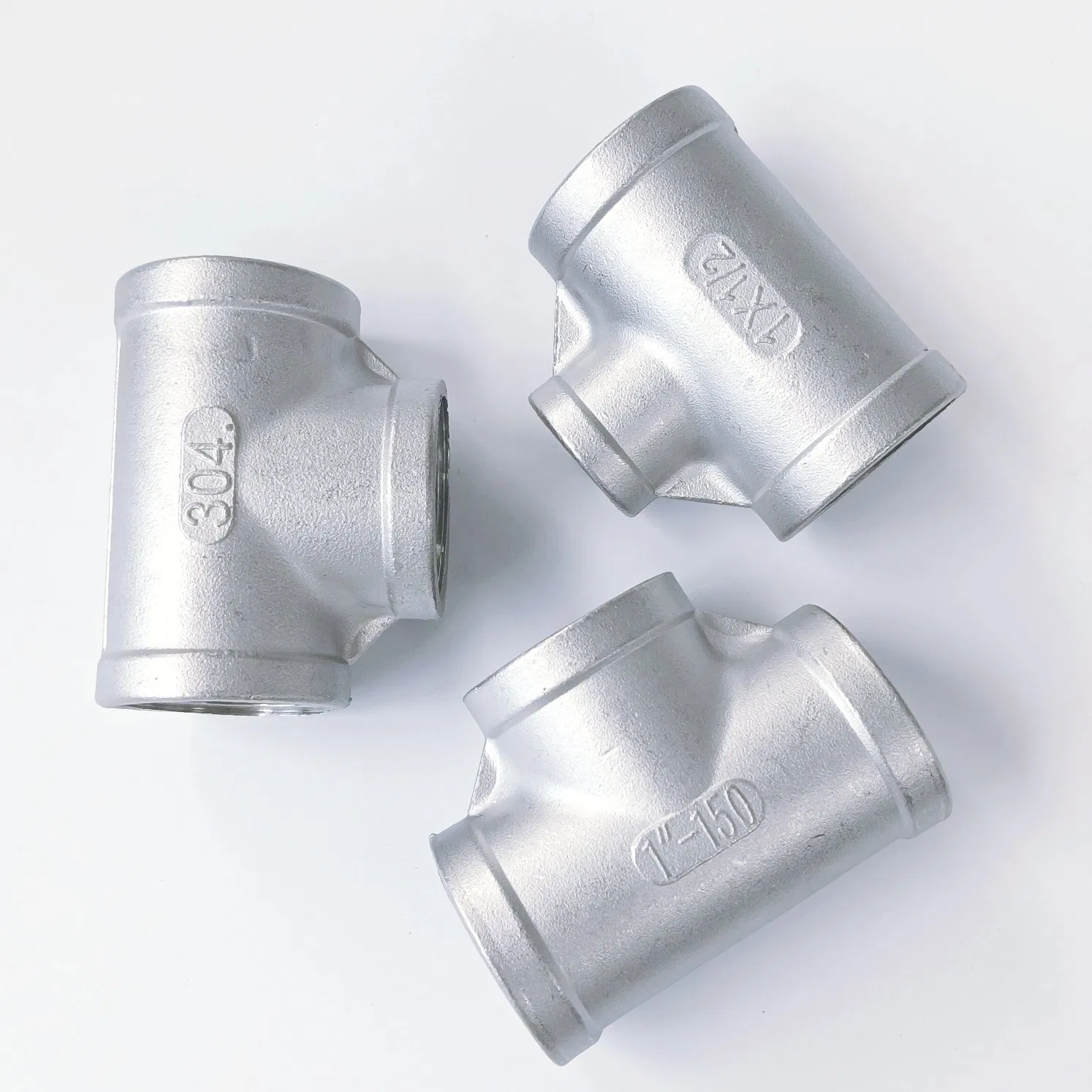 The Manufacturer Has a Strong Sales Momentum for Seamless Three-Way Fittings with Internal Threads