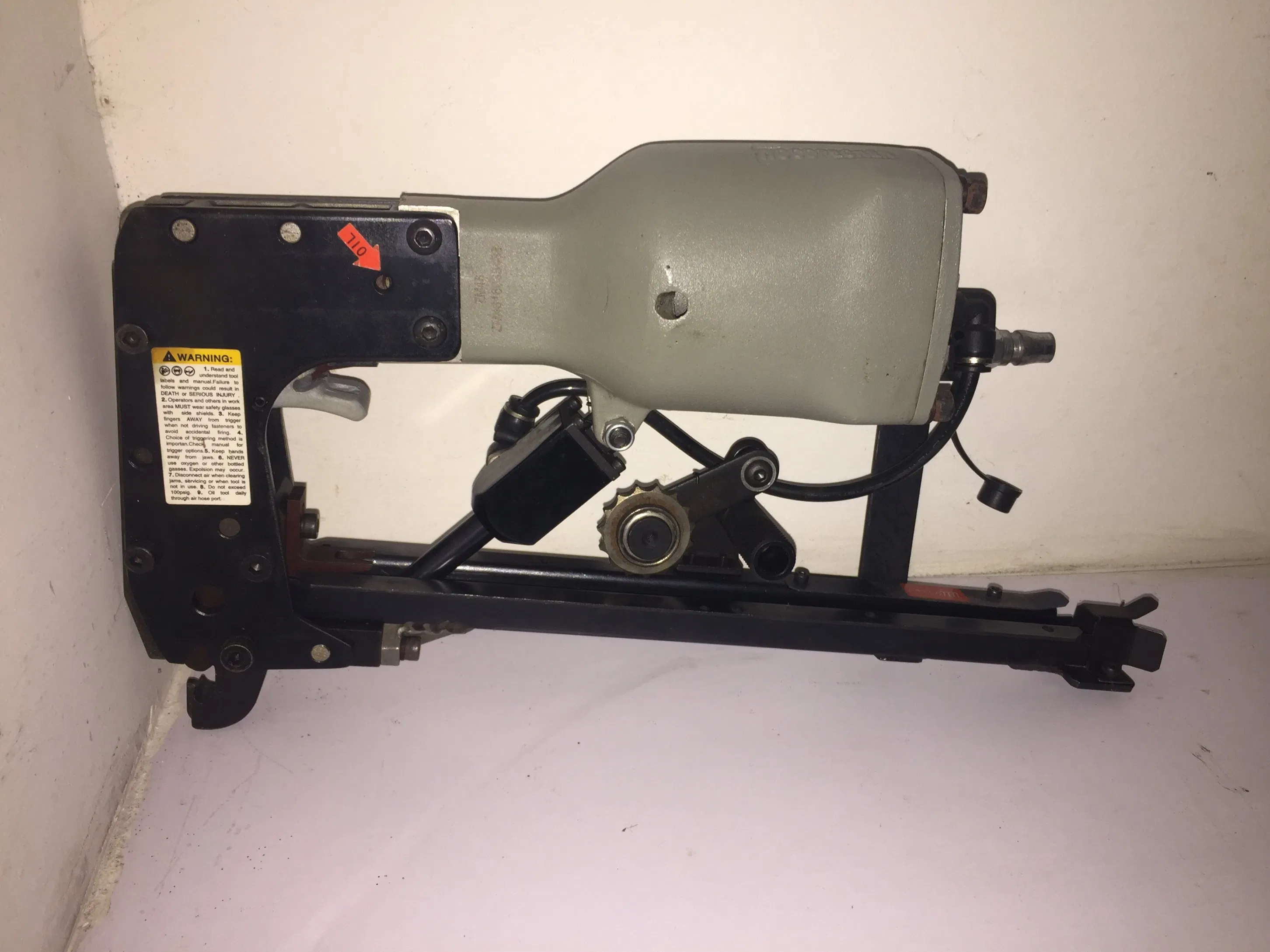 Пневматический пистолет для матрасов M66