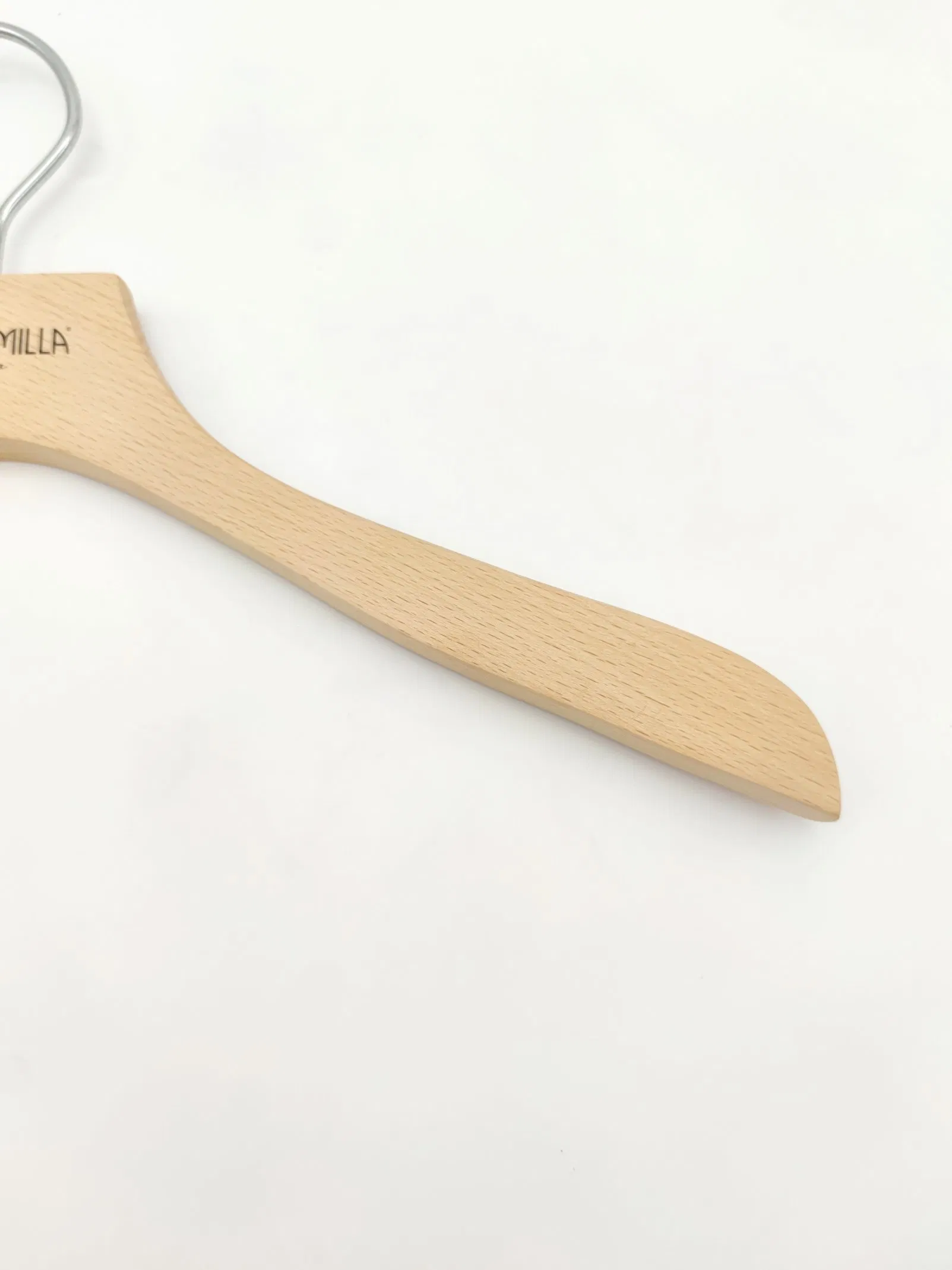 Деревянная вешалка для одежды из бука, малая