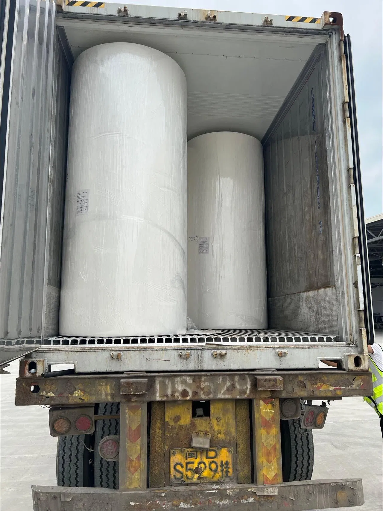 High-Quality Customized Jumbo Roll Wood Pulp Supplier