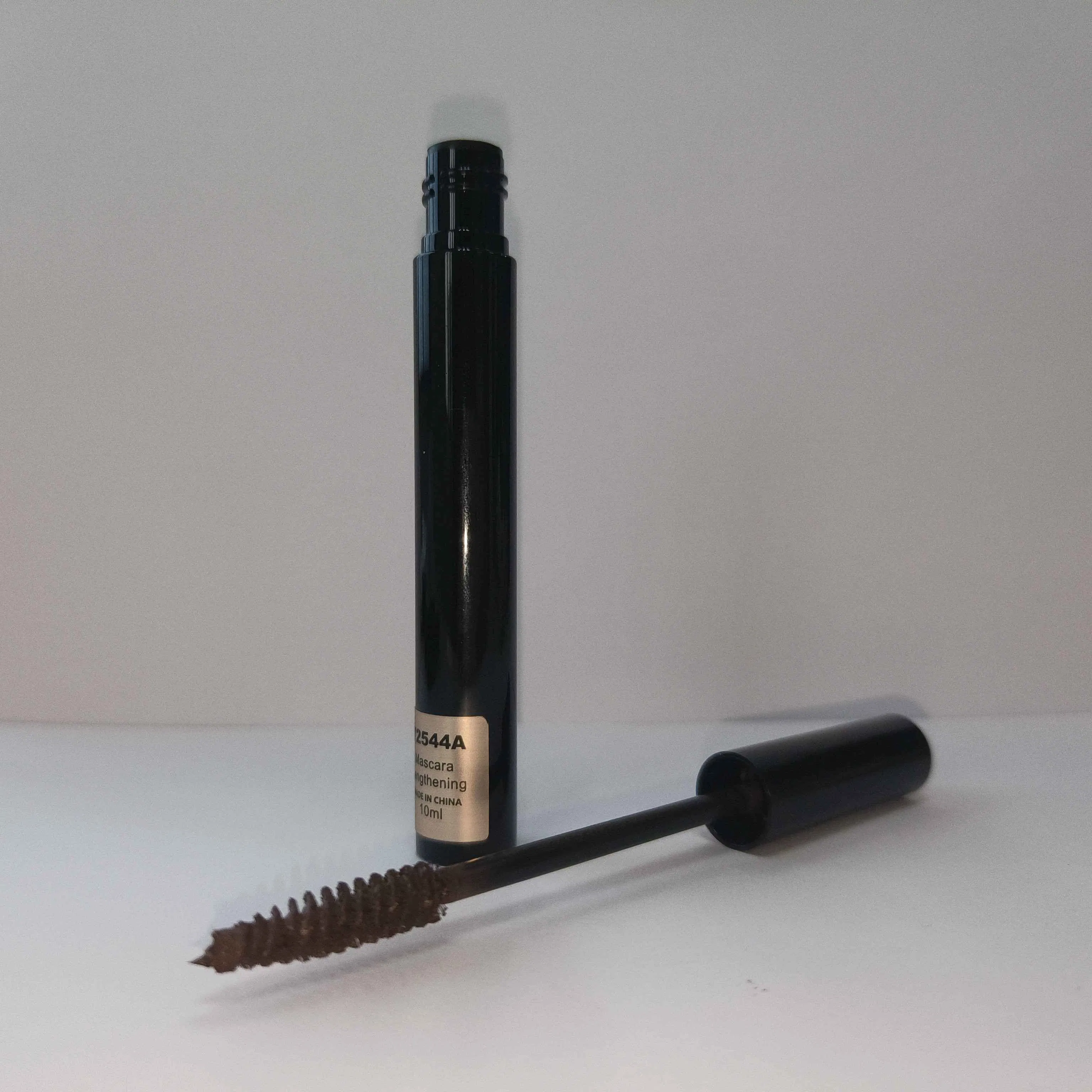 Ultimate Waterproof Mascara for Stunning Volume and Curl