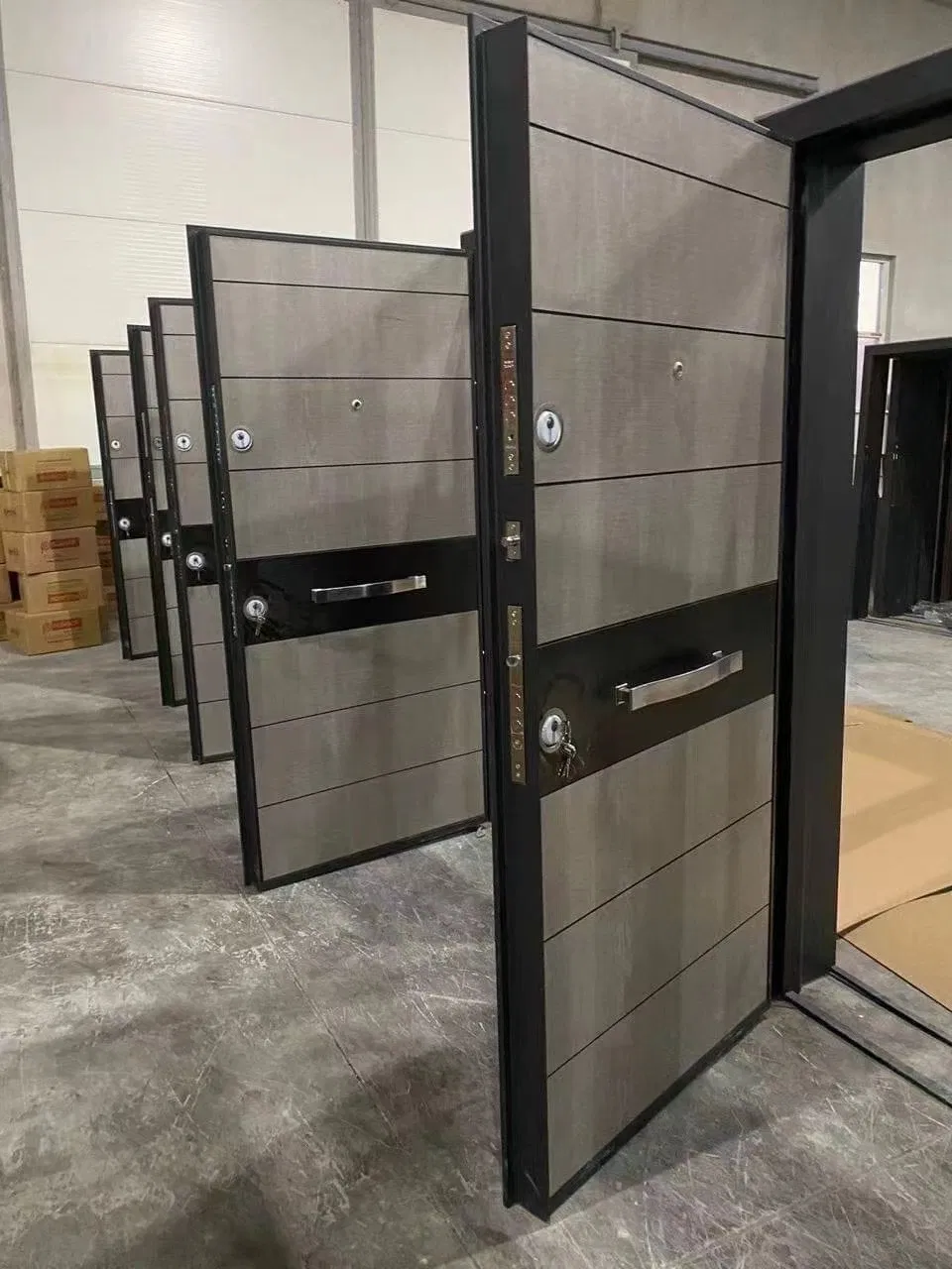 Professional Production of Entrance Sturdy Anti-Theft Doors with Exquisite Appearance Turkish Armored Door