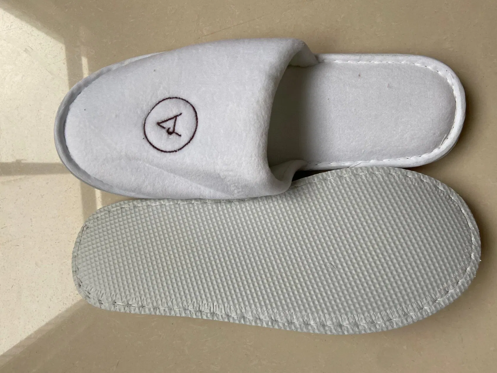 Wholesale Custom Coral Velvet Slippers Unisex Hotel Disposable Room Slippers
