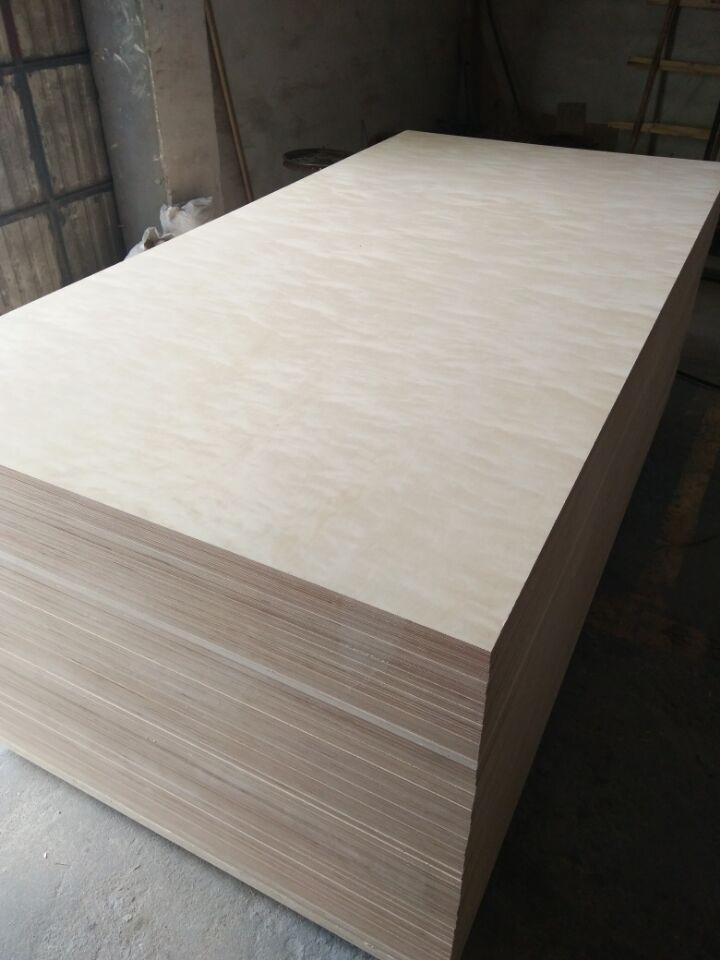 Hot Sales Baltic Birch Plywood for Laser Cutting or Furniture